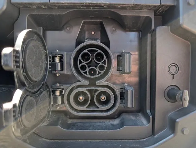2023 Toyota bZ4X XLE - Photo 13