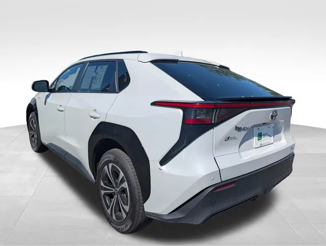 2023 Toyota bZ4X XLE - Photo 6