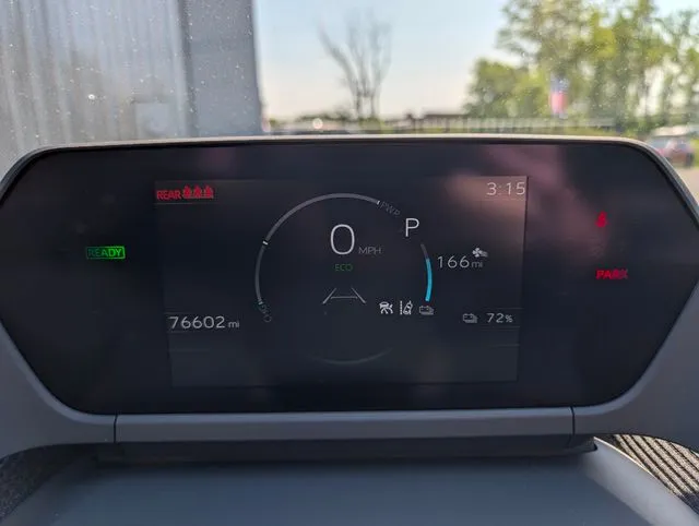 2023 Toyota bZ4X XLE - Photo 23