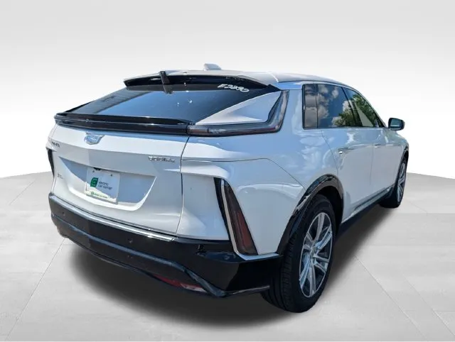 2024 Cadillac LYRIQ Tech - Photo 8