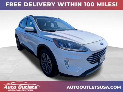White 2022 Ford Escape Hybrid SEL for sale in Farmington, NY
