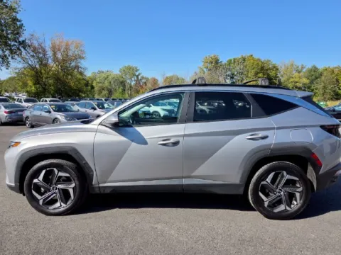 More photos of 2023 Hyundai Tucson Hybrid SEL Convenience at Electric Car Corner, NY