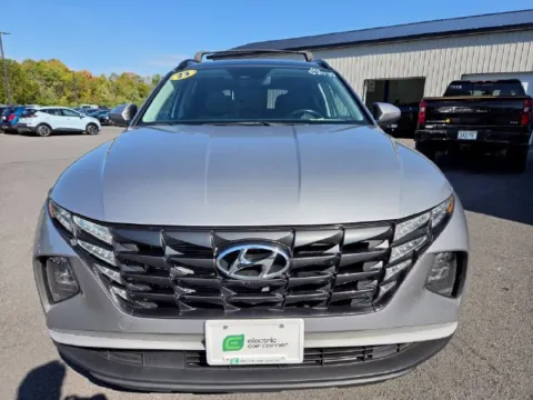 Photos of 2023 Hyundai Tucson Hybrid SEL Convenience for sale in Farmington, NY at Electric Car Corner
