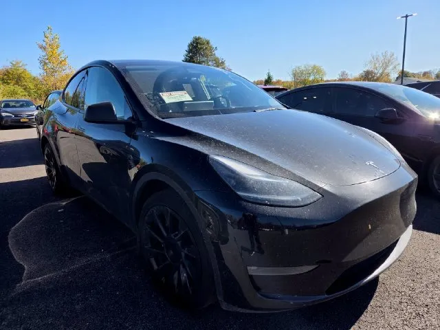 2025 Tesla Model Y