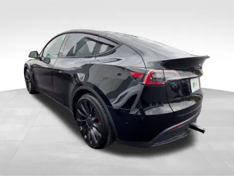 More photos of 2023 Tesla Model Y Performance at Electric Car Corner, NY