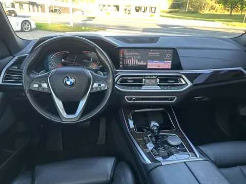 More photos of 2019 BMW X5 xDrive40i at River Falls Sales and Sport, WI