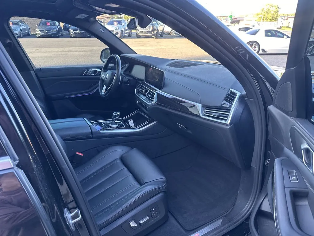 BMW X5 photo 21