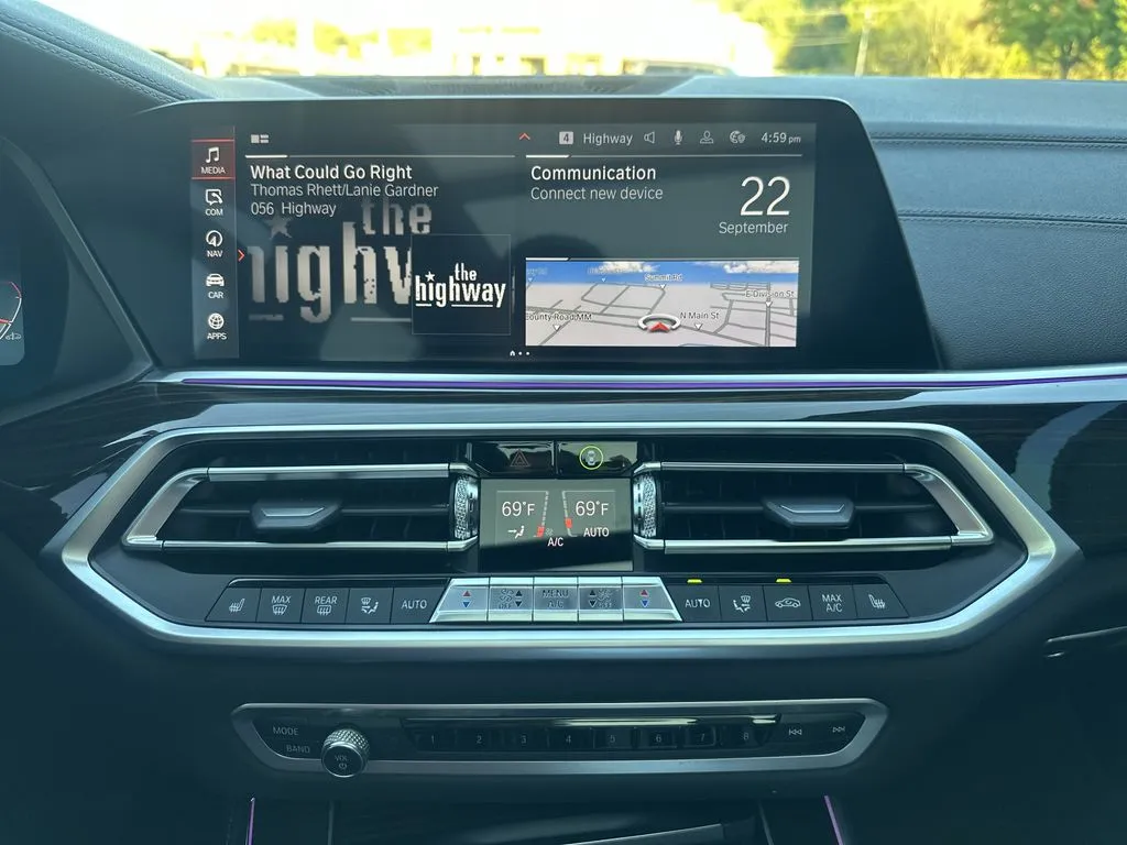 BMW X5 photo 8