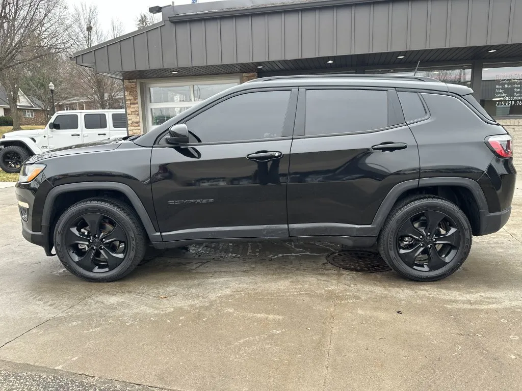 Jeep Compass photo 16