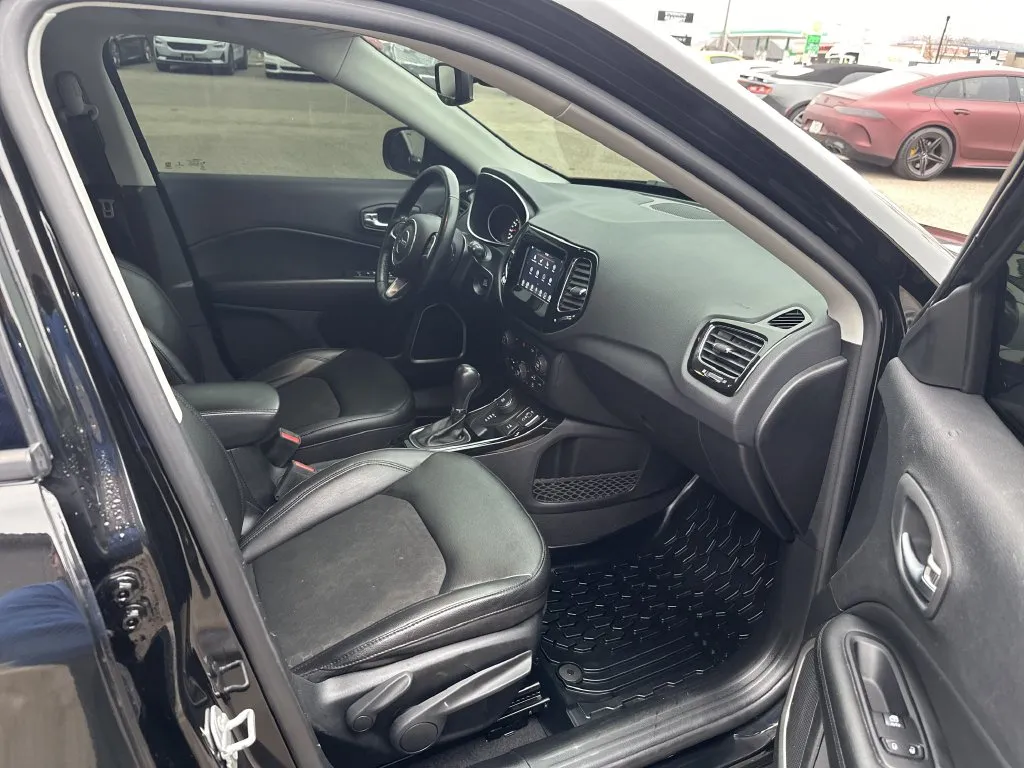 Jeep Compass photo 19