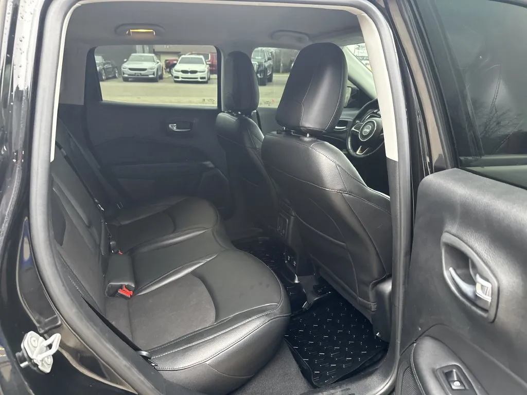 Jeep Compass photo 20