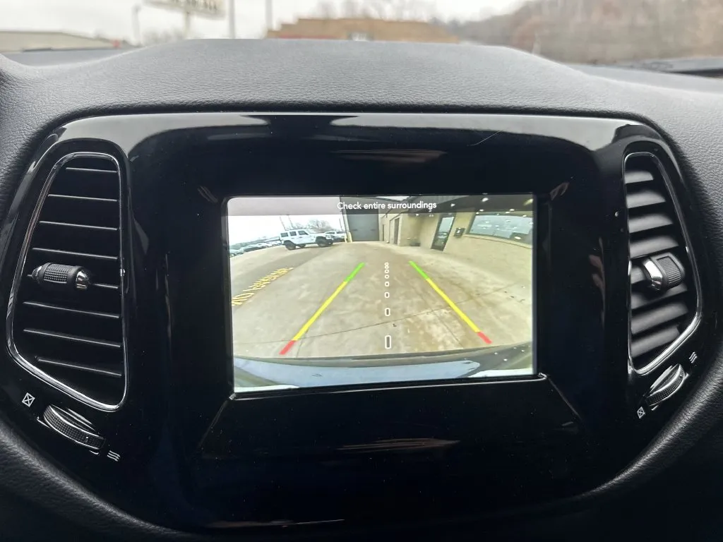 Jeep Compass photo 14