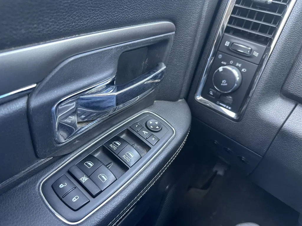 Ram 2500 photo 11