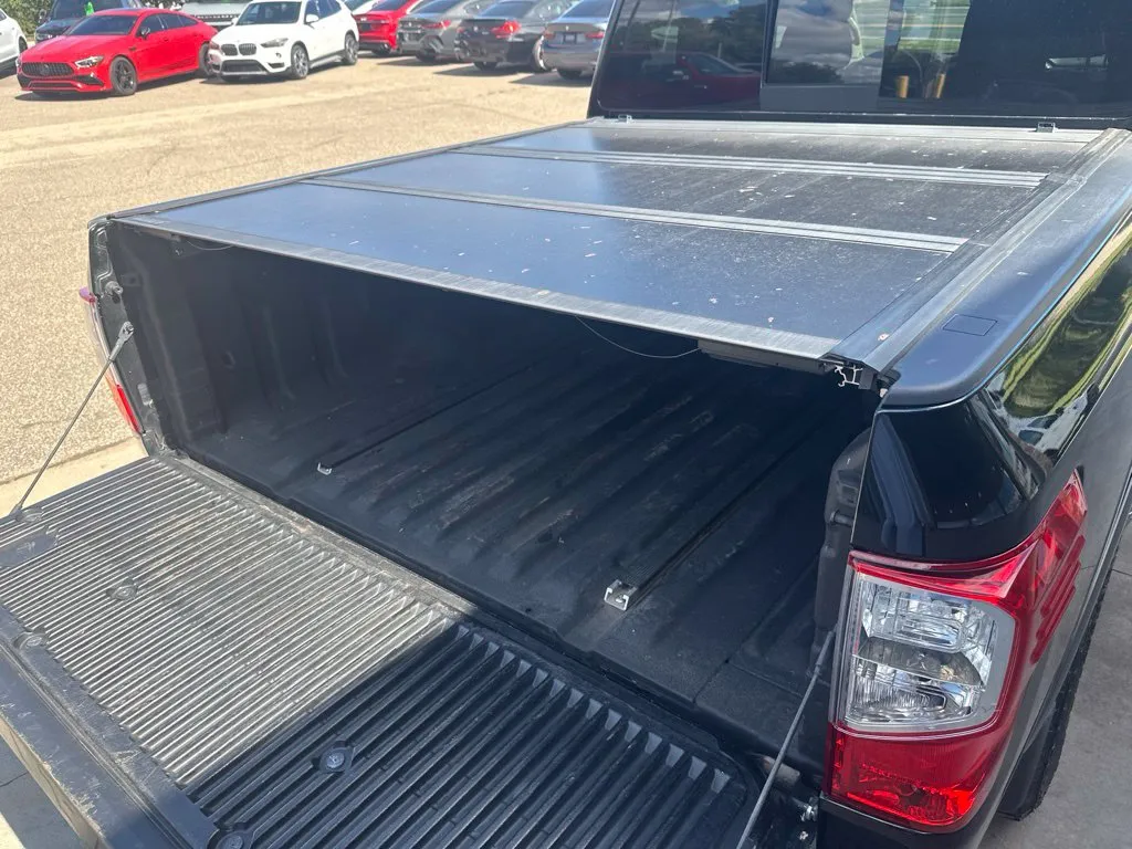 Nissan Titan photo 28