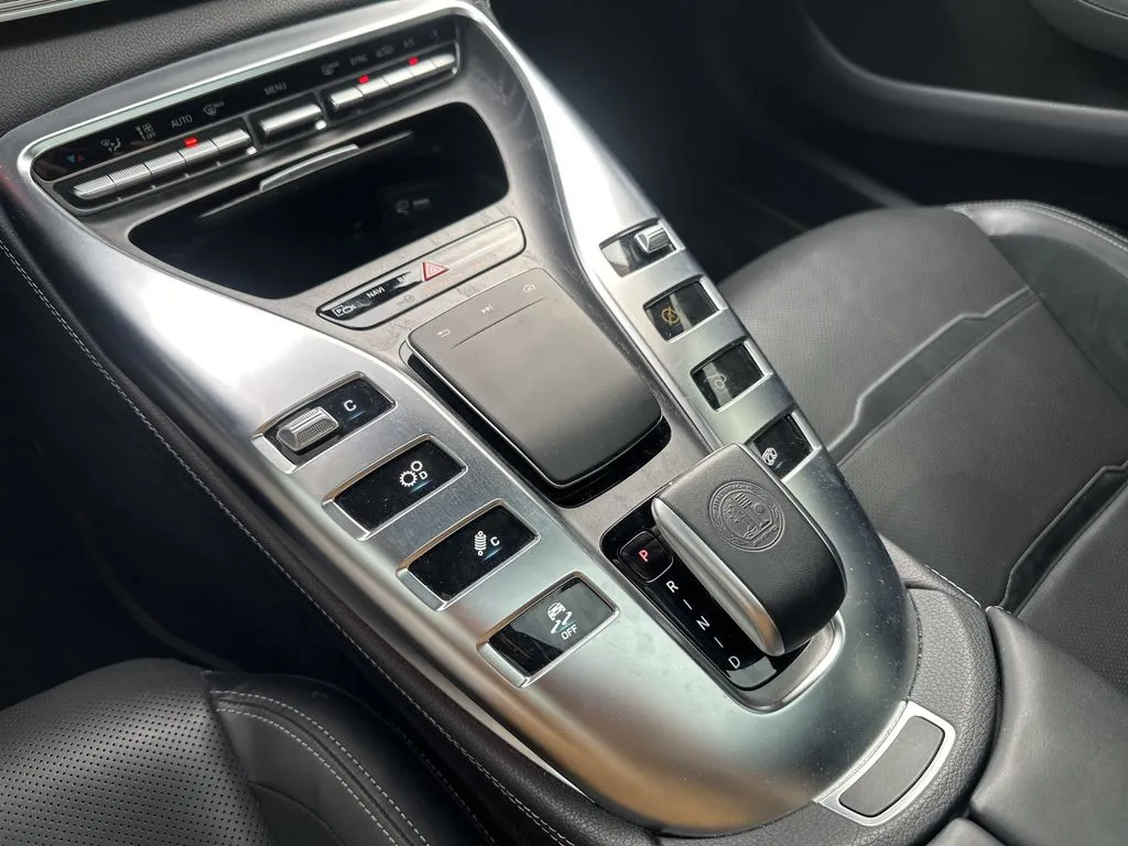 Mercedes-Benz AMG GT 53 photo 9