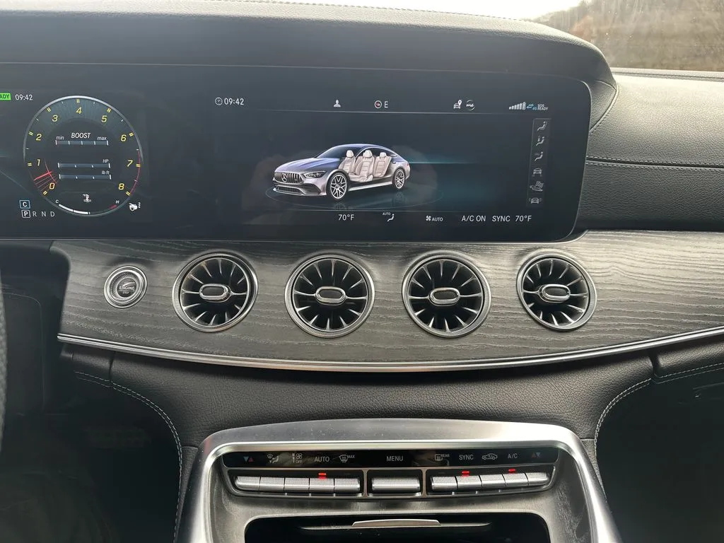 Mercedes-Benz AMG GT 53 photo 8