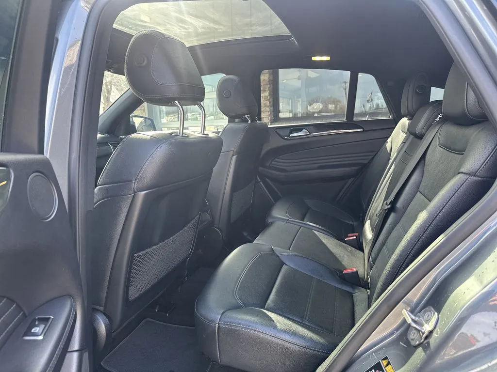 Mercedes-Benz GLE photo 4