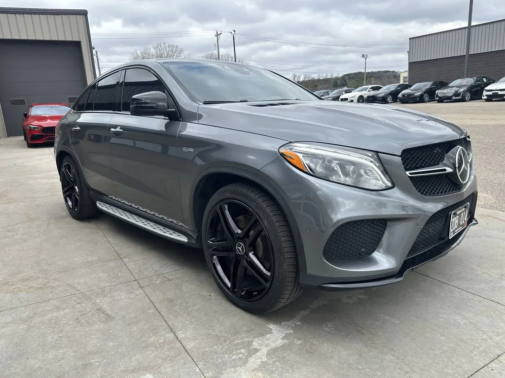 Mercedes-Benz GLE photo 22