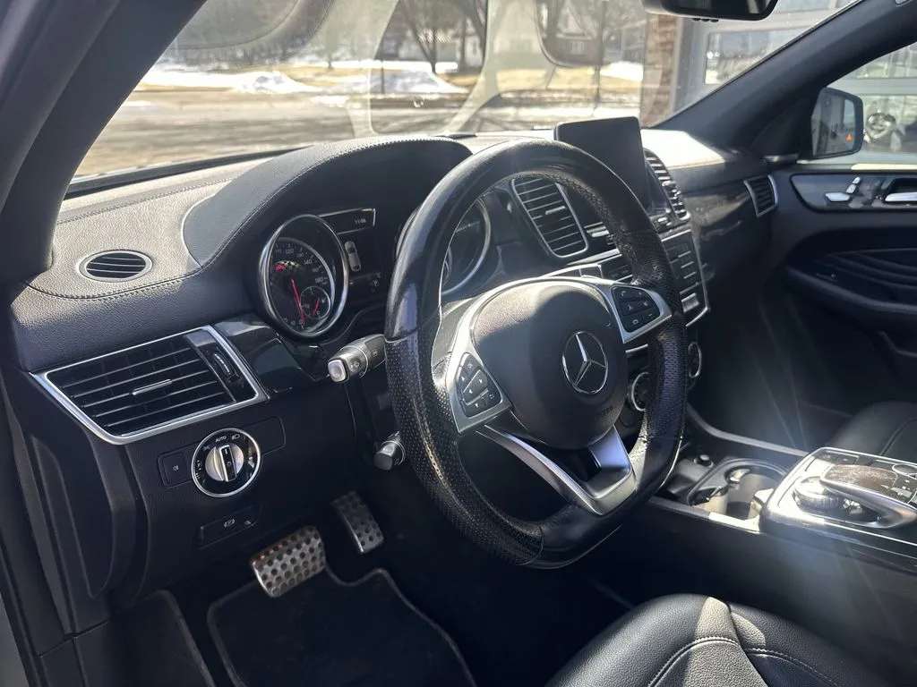 Mercedes-Benz GLE photo 6