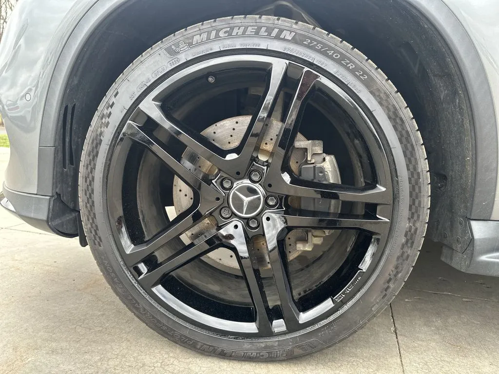 Mercedes-Benz GLE photo 19