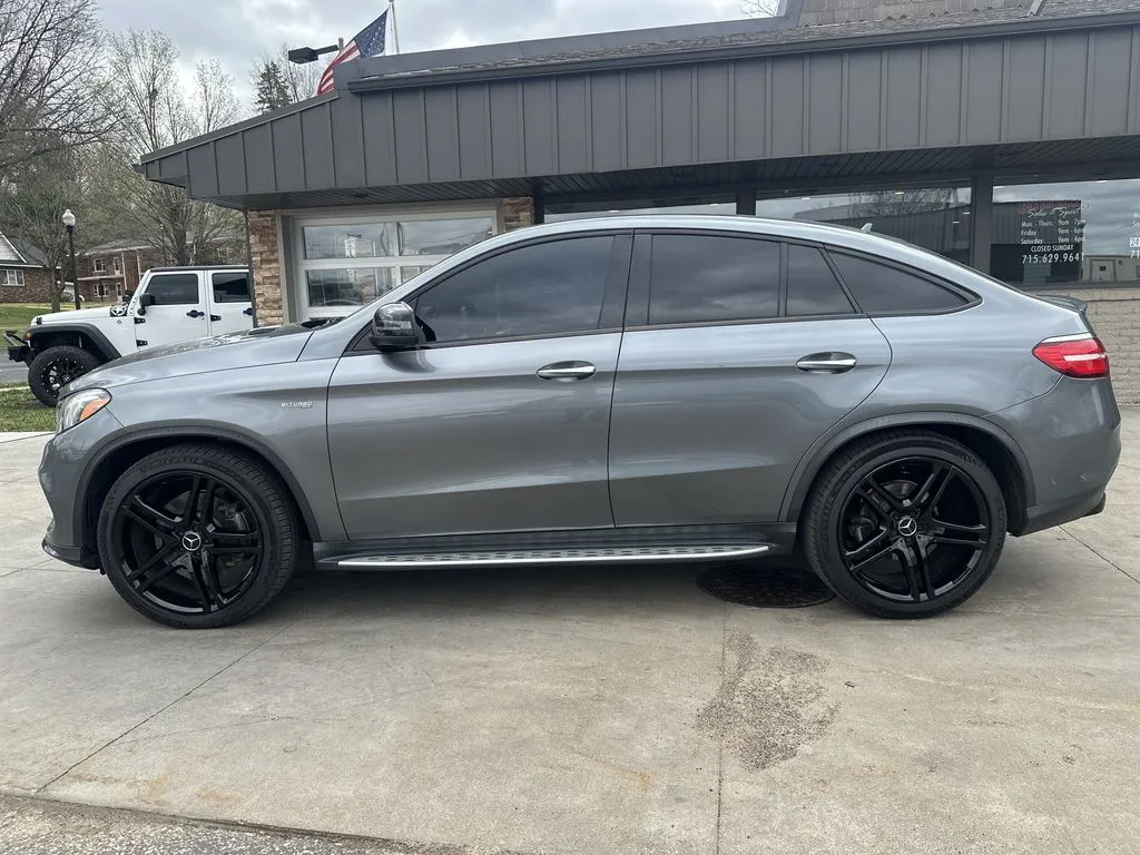 Mercedes-Benz GLE photo 18