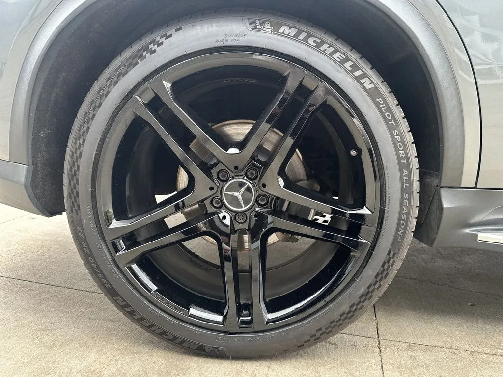 Mercedes-Benz GLE photo 25