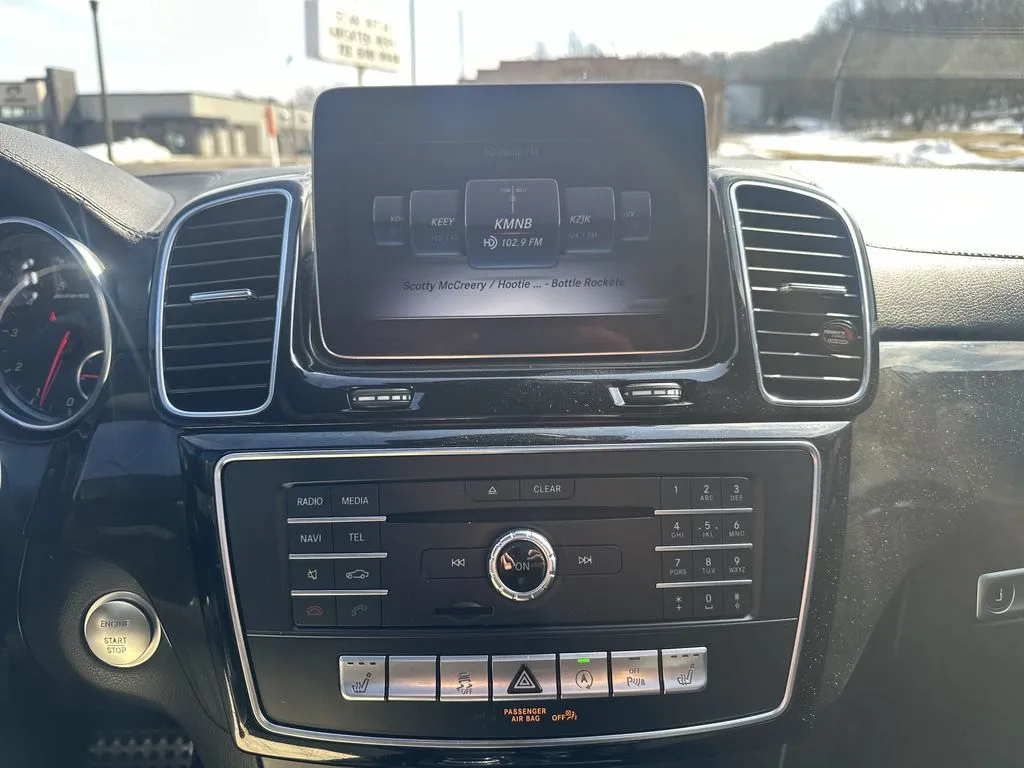 Mercedes-Benz GLE photo 8