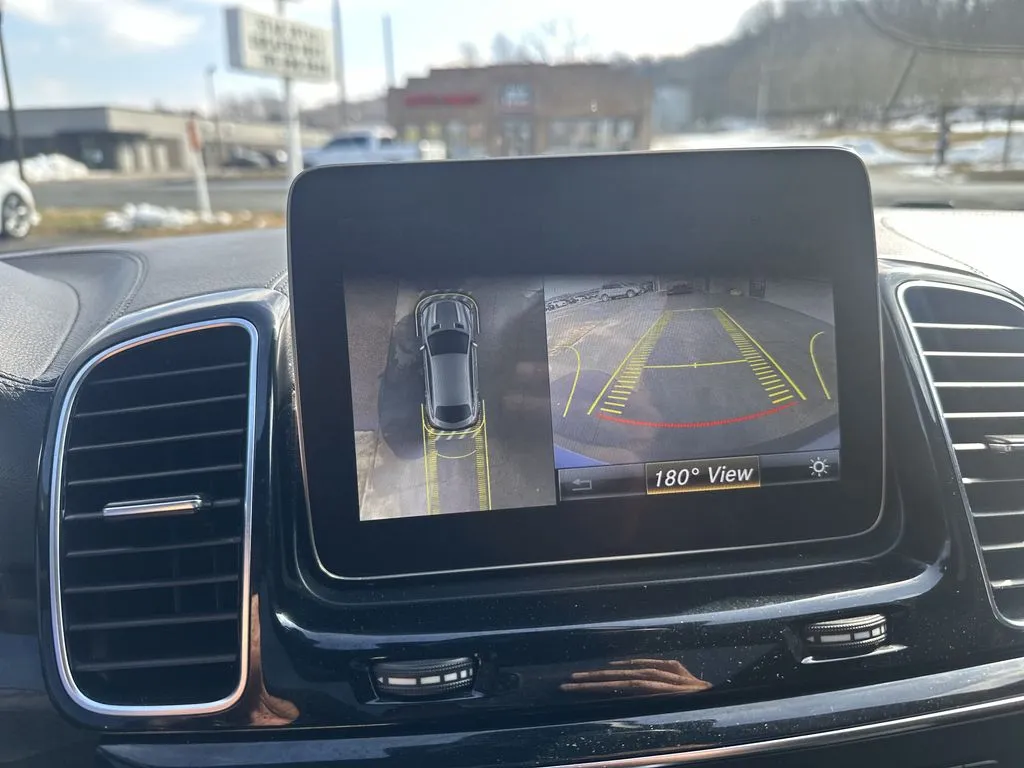 Mercedes-Benz GLE photo 15