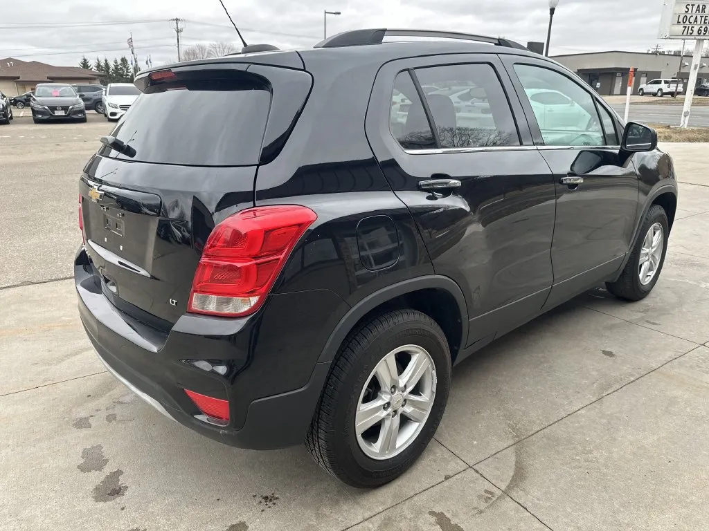 Chevrolet Trax photo 2