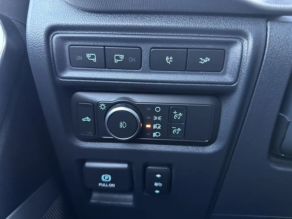 Ford F-150 photo 13