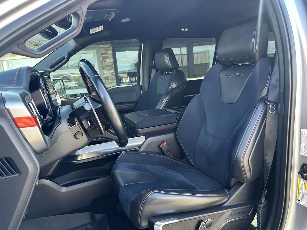 Ford F-150 photo 18