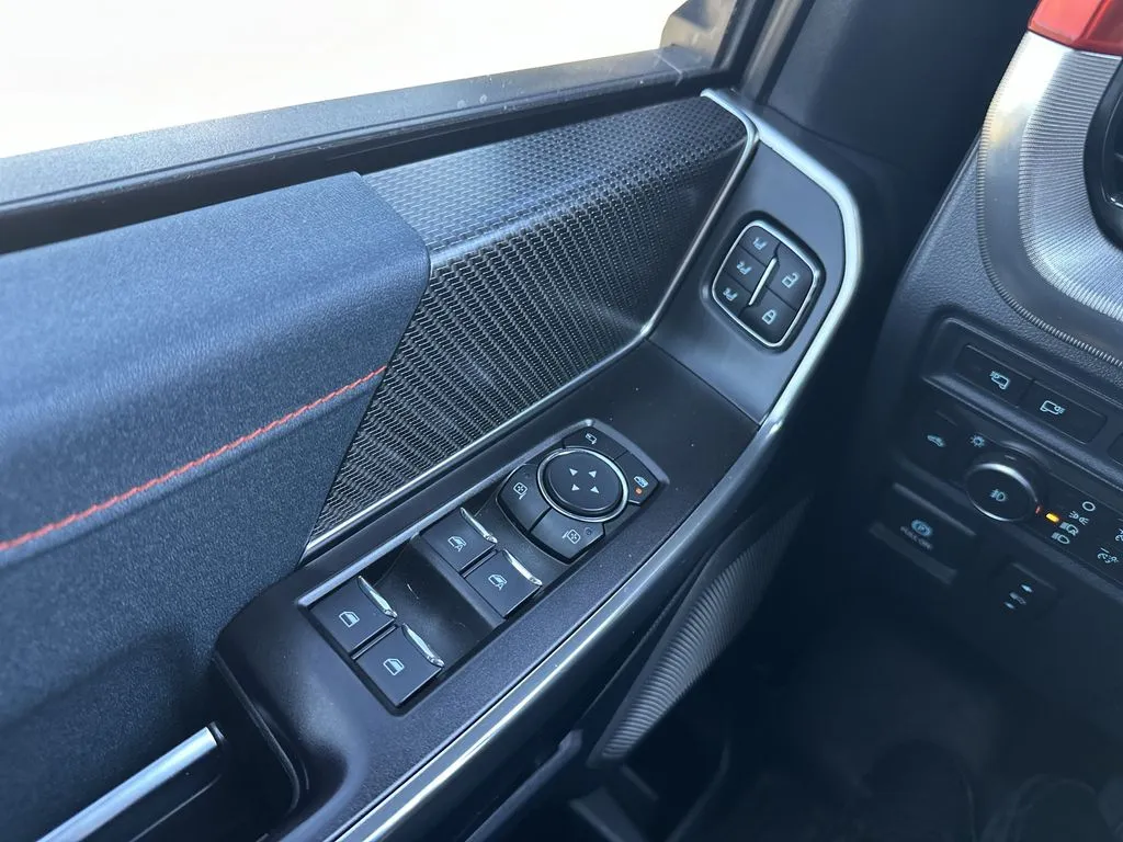 Ford F-150 photo 14