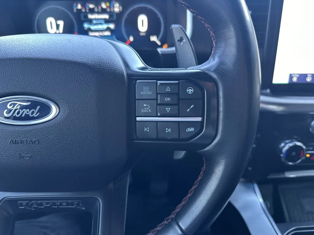 Ford F-150 photo 11