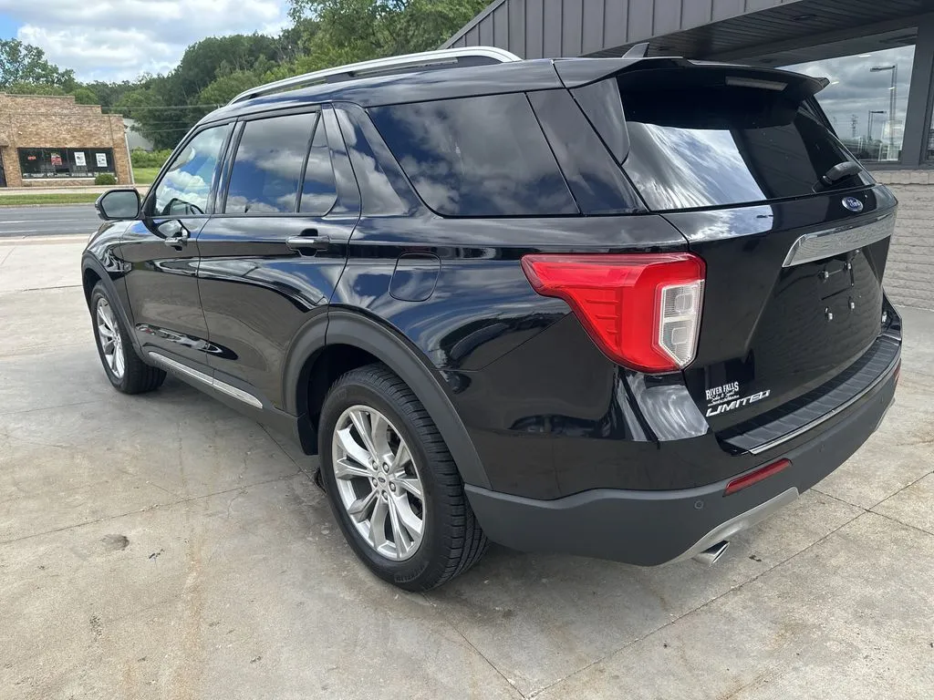 Ford Explorer photo 24
