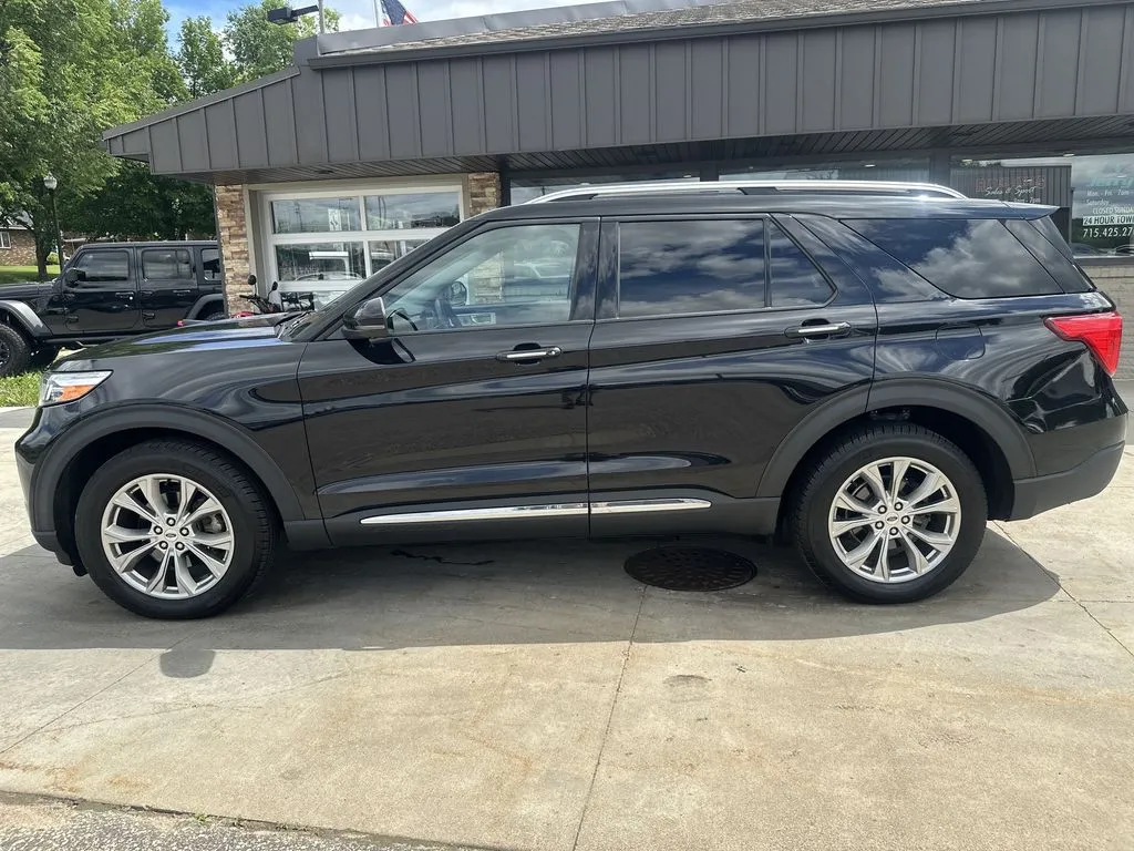 Ford Explorer photo 16
