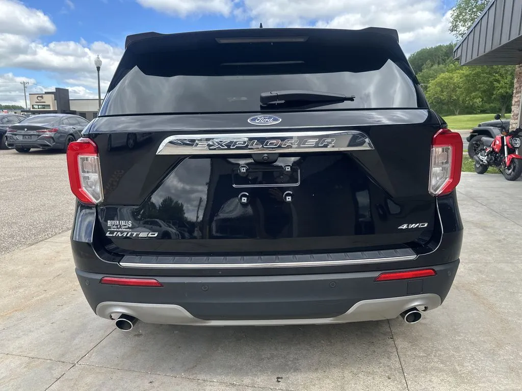 Ford Explorer photo 23