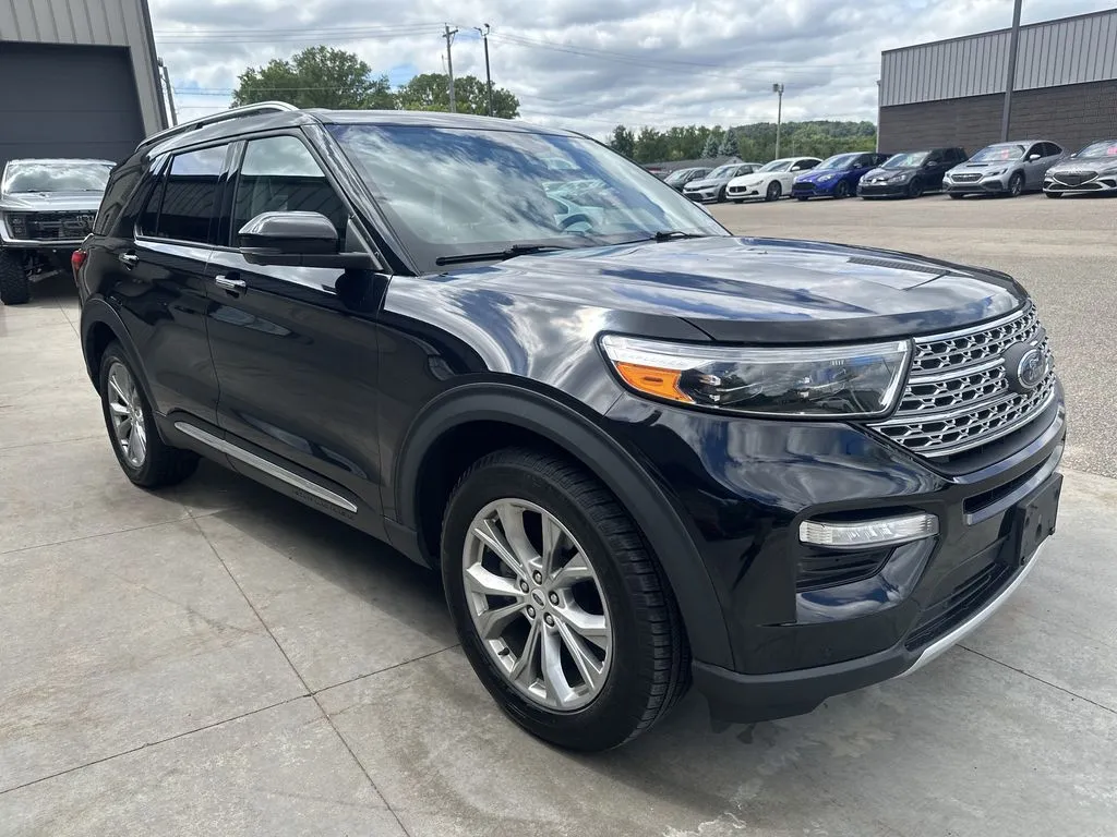 Ford Explorer photo 19