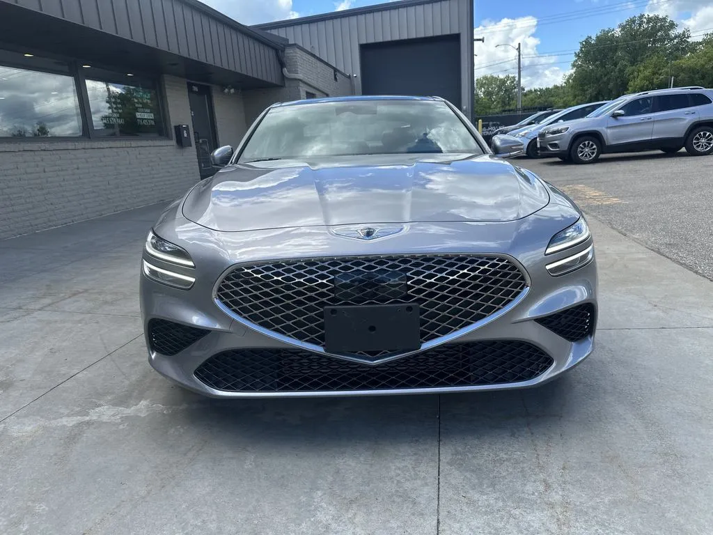 Genesis G70 photo 6