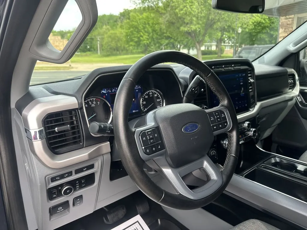 Ford F-150 photo 6