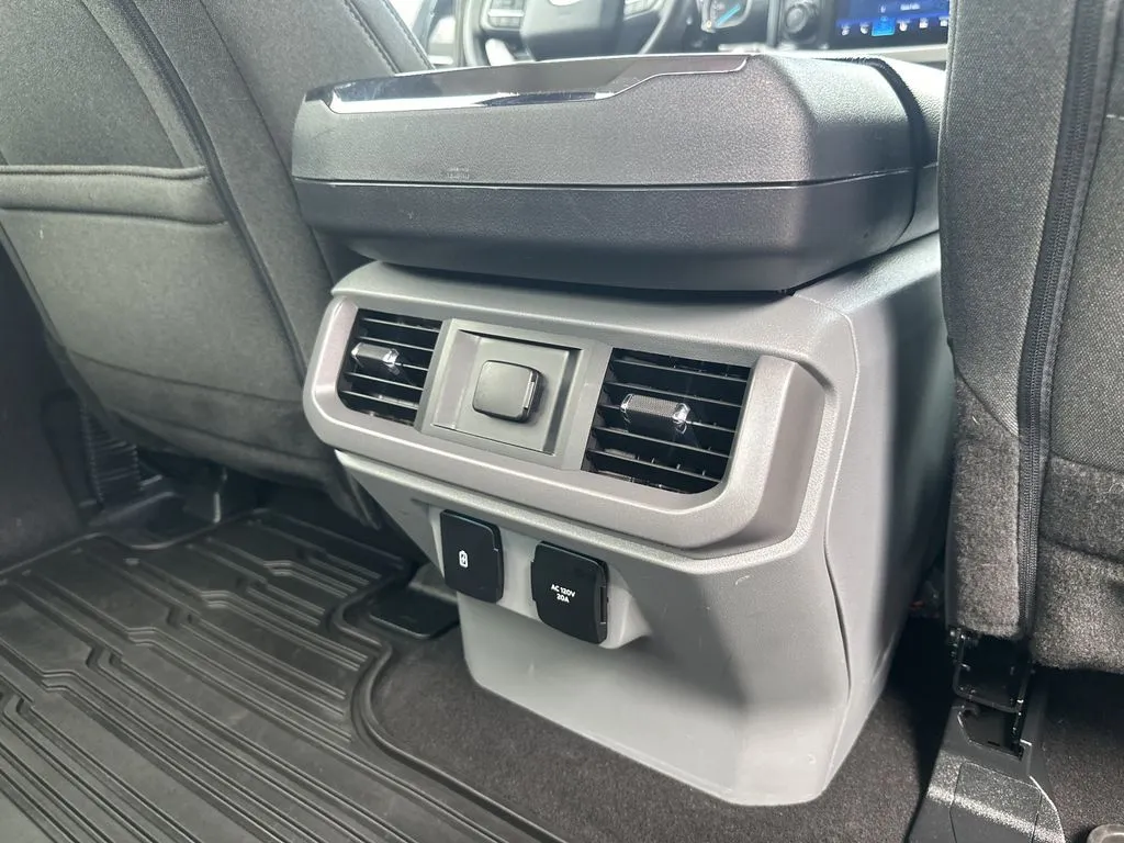 Ford F-150 photo 24