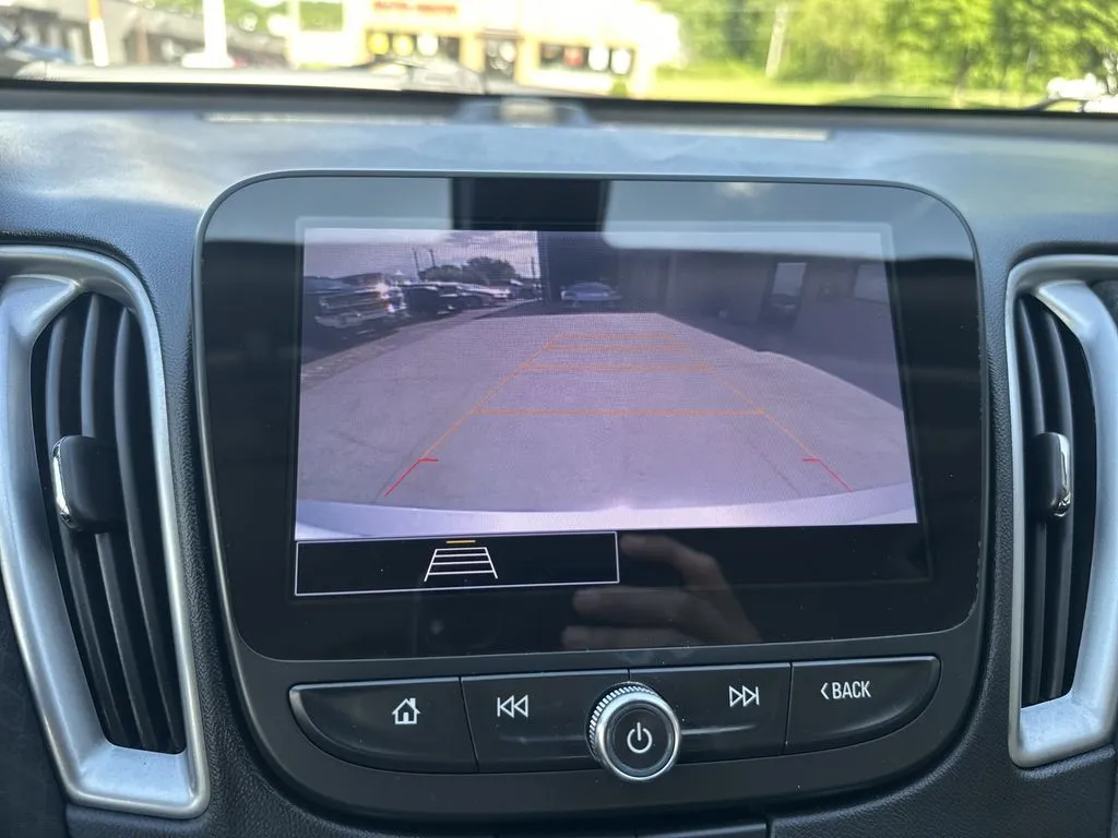 Chevrolet Malibu photo 13