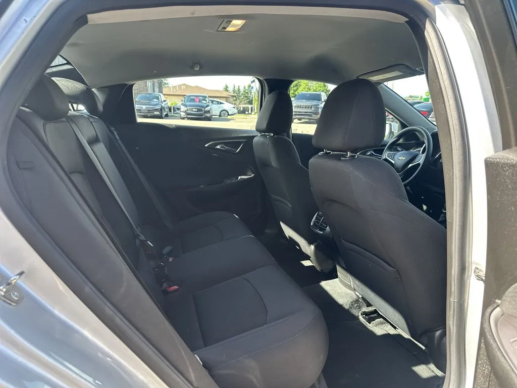 Chevrolet Malibu photo 19