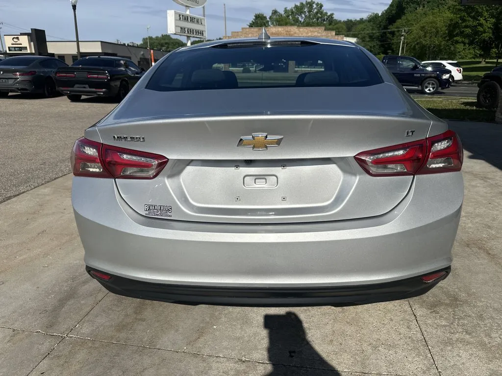 Chevrolet Malibu photo 20