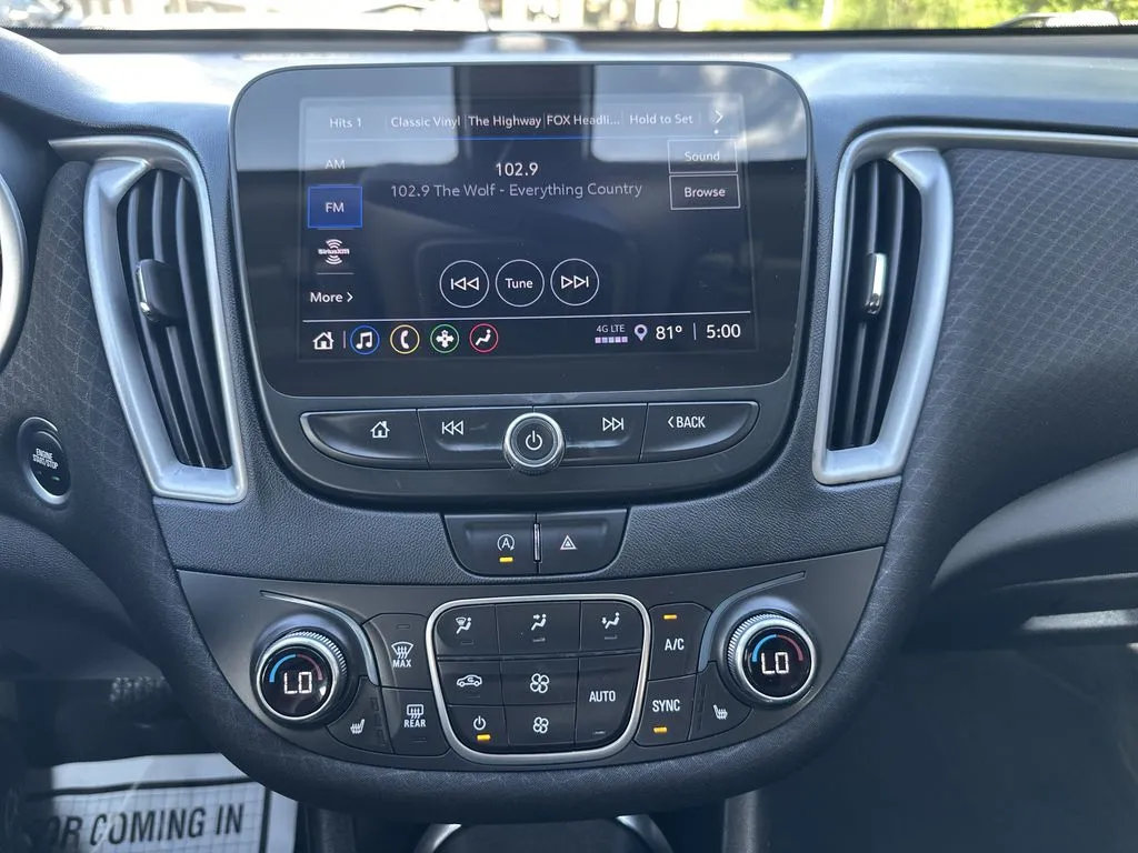 Chevrolet Malibu photo 8
