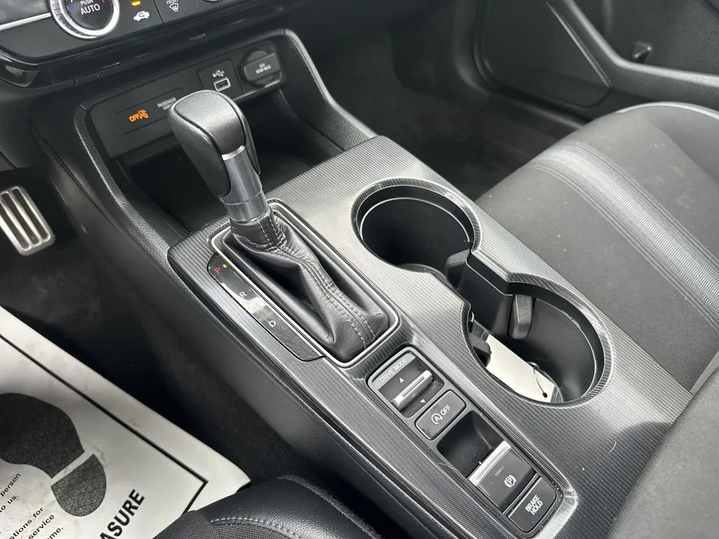 Honda Civic photo 9