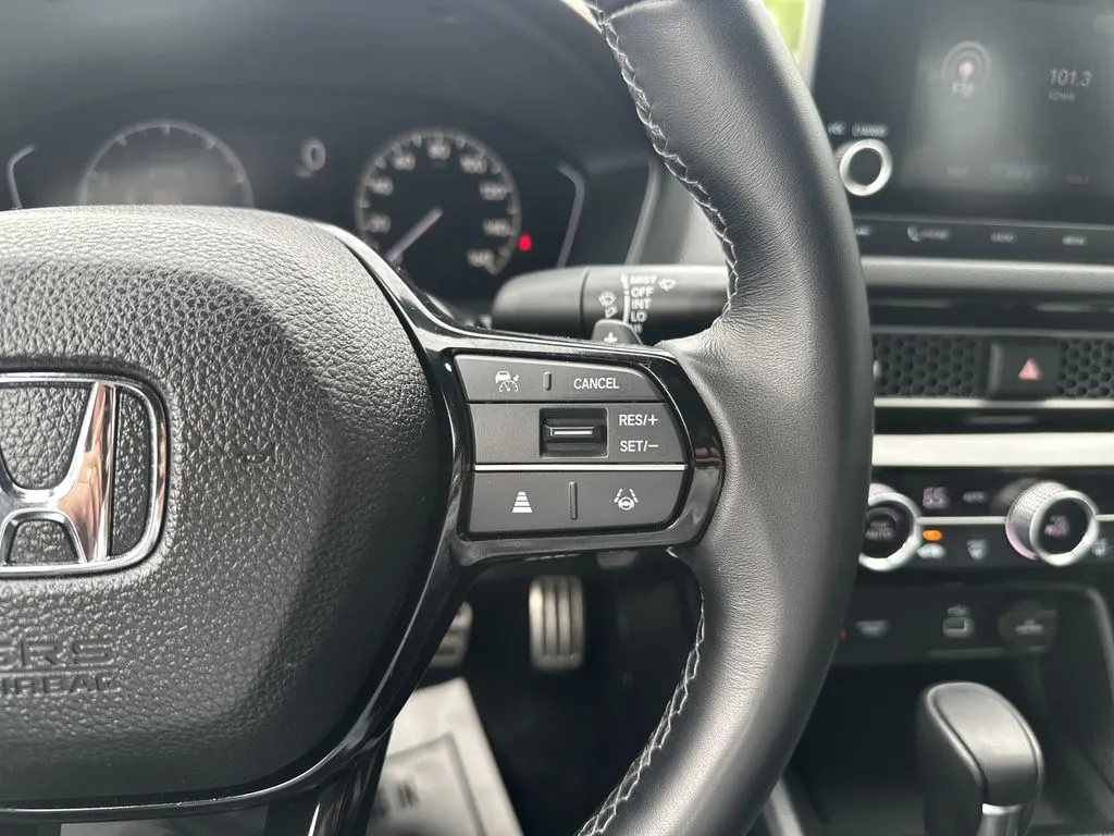 Honda Civic photo 10