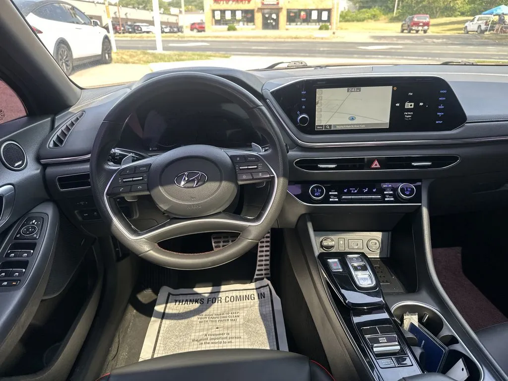 Hyundai Sonata photo 6