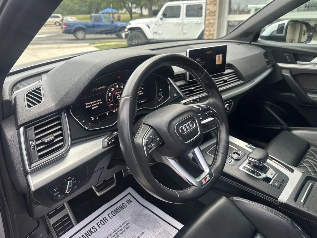Audi SQ5 photo 6