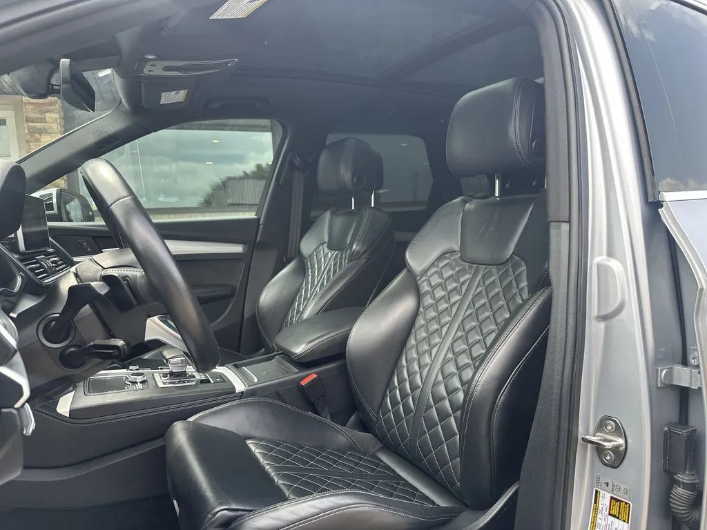 Audi SQ5 photo 17
