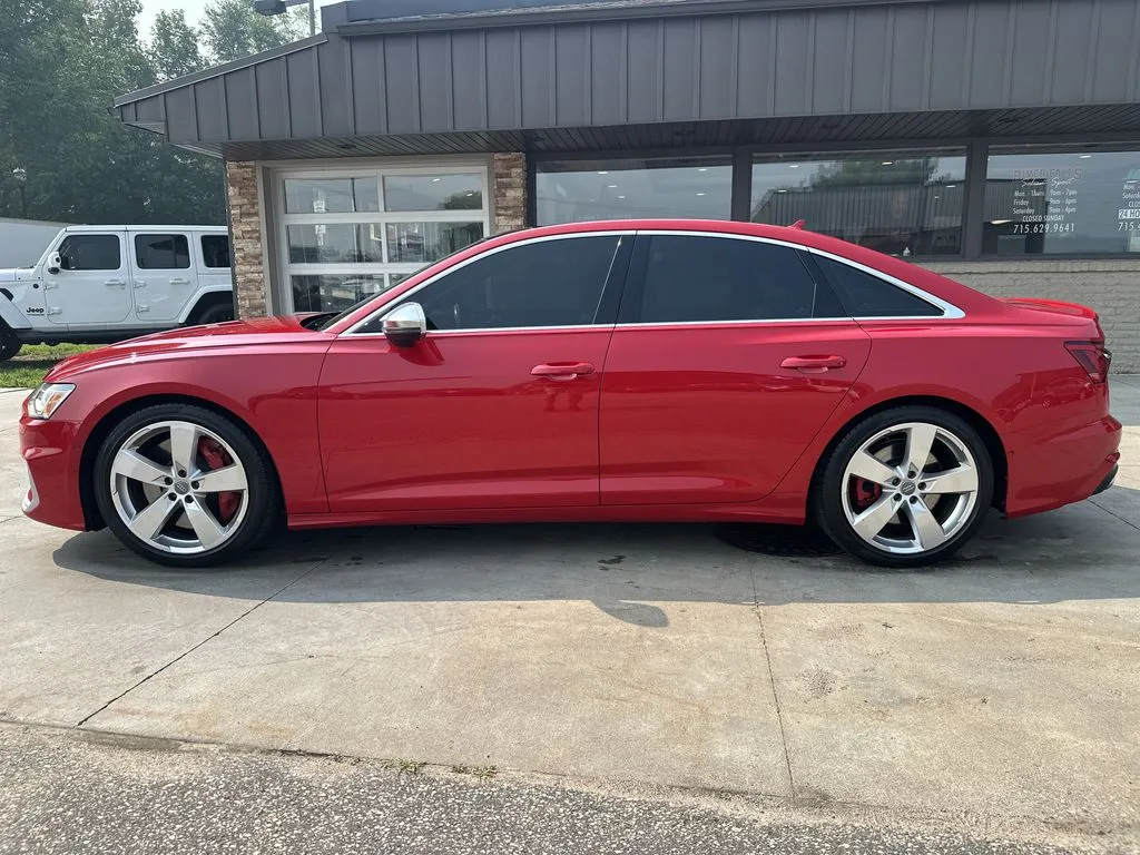 Audi S6 photo 16